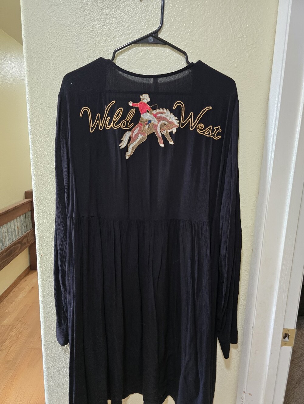 Roper Black 'Wild West' Embroidered Long Cardigan